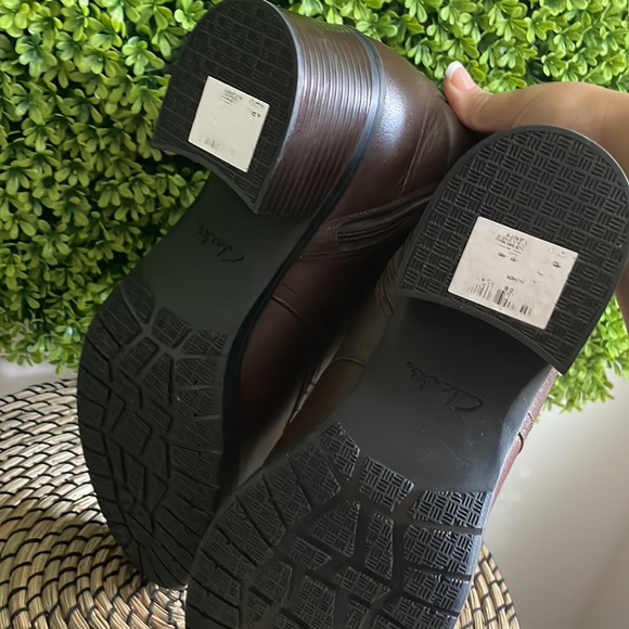 SOLD 🚫 Clarks Collection Laceup Ankle Hollis Jasmine Boots - Picture 5 of 5